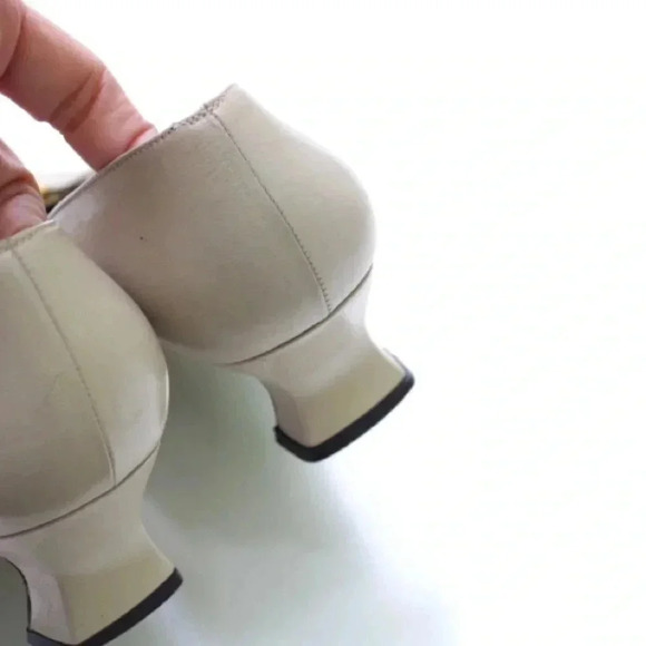 Stuart Went low heels - Picture 7 of 14